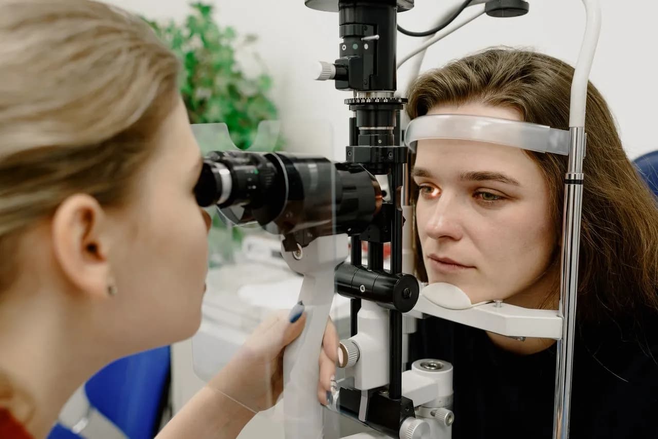 Opticians & Eye Care Clinics
