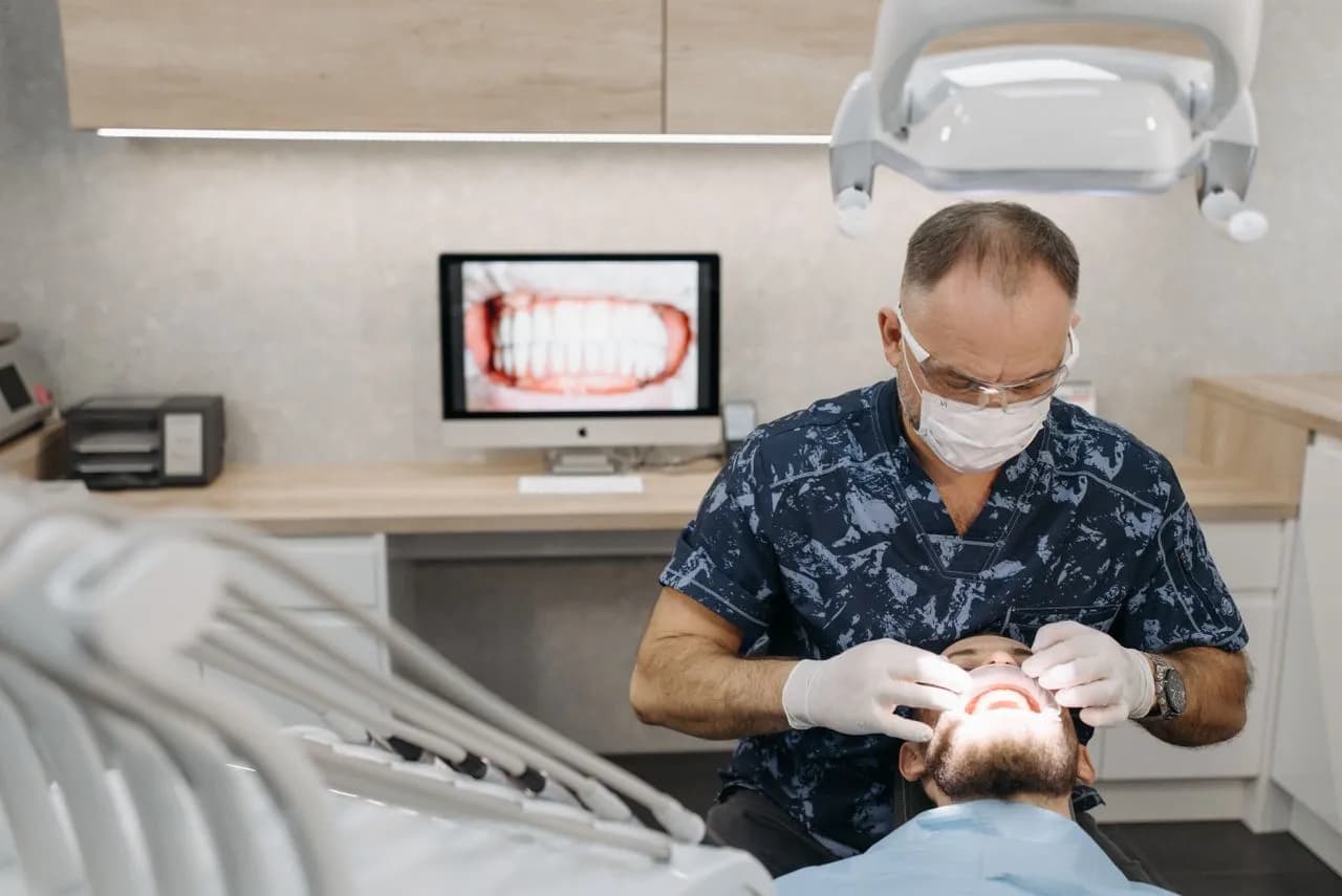 Dental Implant Clinics